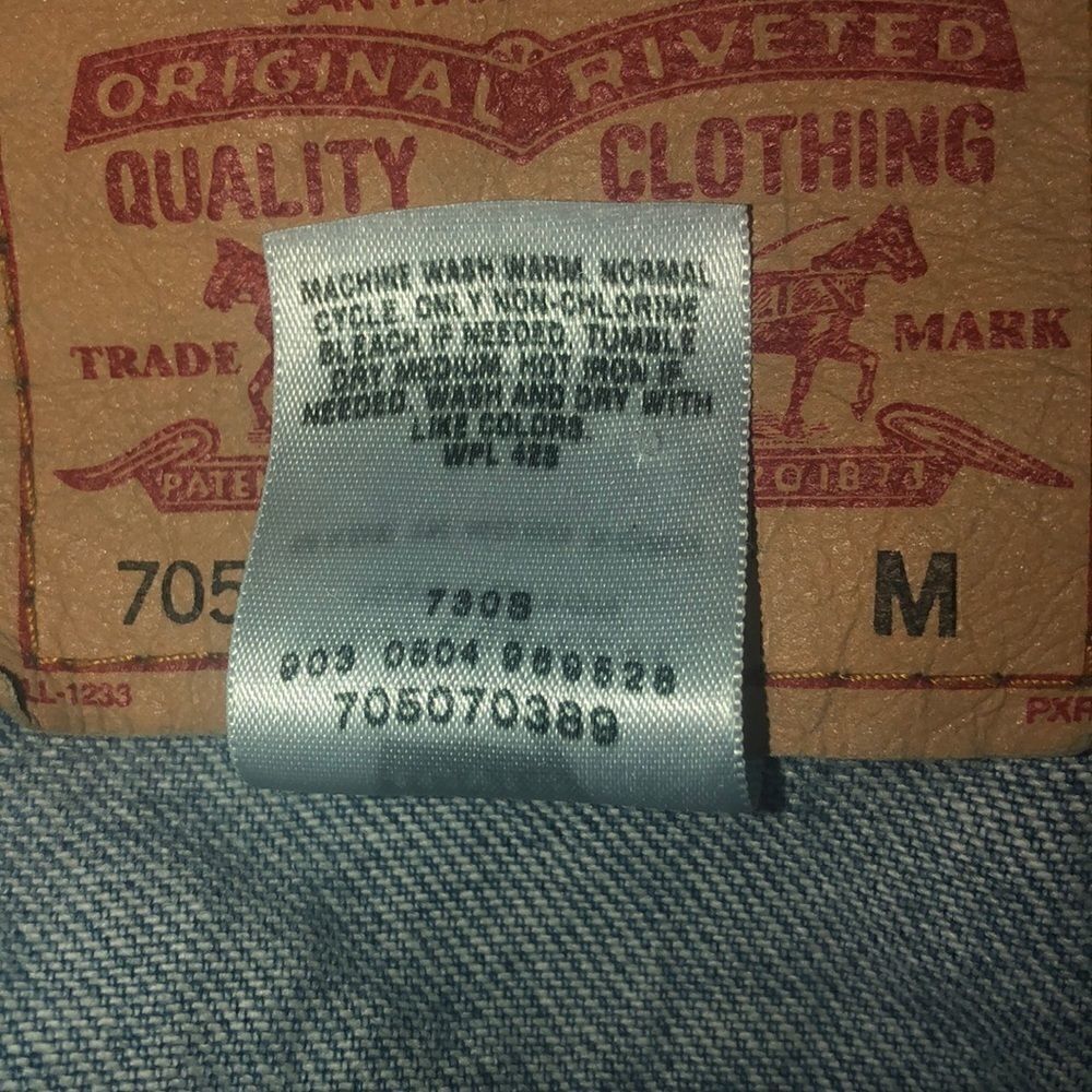 Levi Standard Trucker Jacket  - Picture 7 of 7
